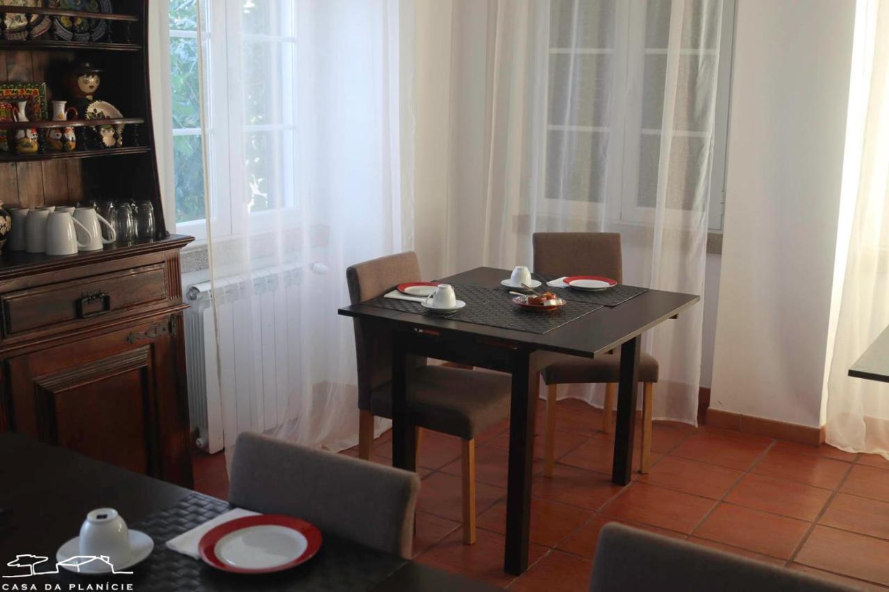 Casa Da Planicie Guest House เรเกงกุส ดิ มอนซารัซ ภายนอก รูปภาพ