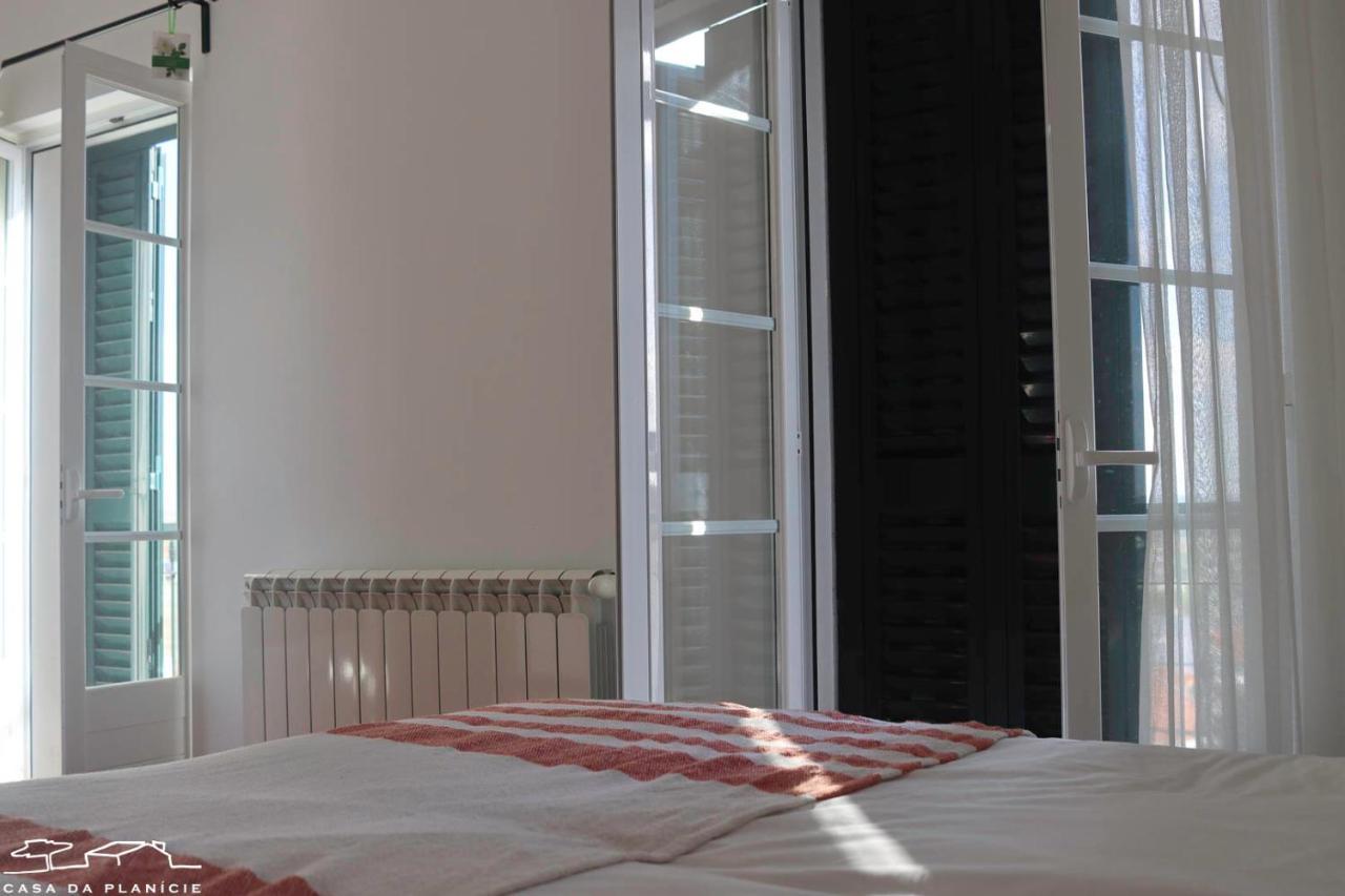 Casa Da Planicie Guest House เรเกงกุส ดิ มอนซารัซ ภายนอก รูปภาพ