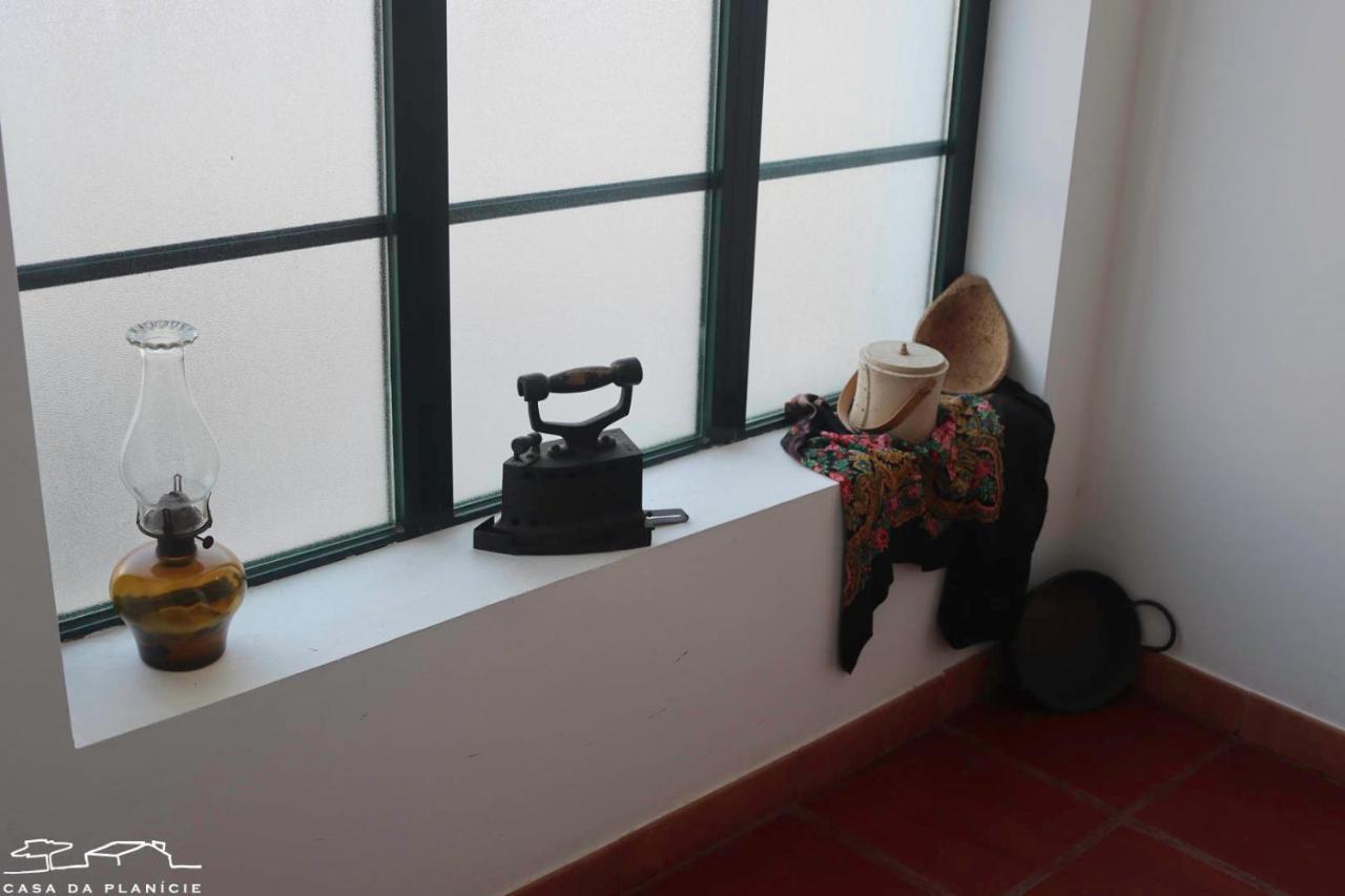 Casa Da Planicie Guest House เรเกงกุส ดิ มอนซารัซ ภายนอก รูปภาพ