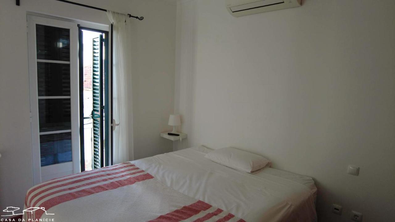 Casa Da Planicie Guest House เรเกงกุส ดิ มอนซารัซ ภายนอก รูปภาพ